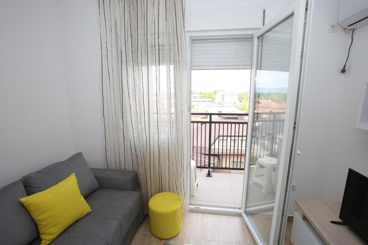 Ferienwohnung Fast Sleep & Go 3 Paraćin Exterior foto