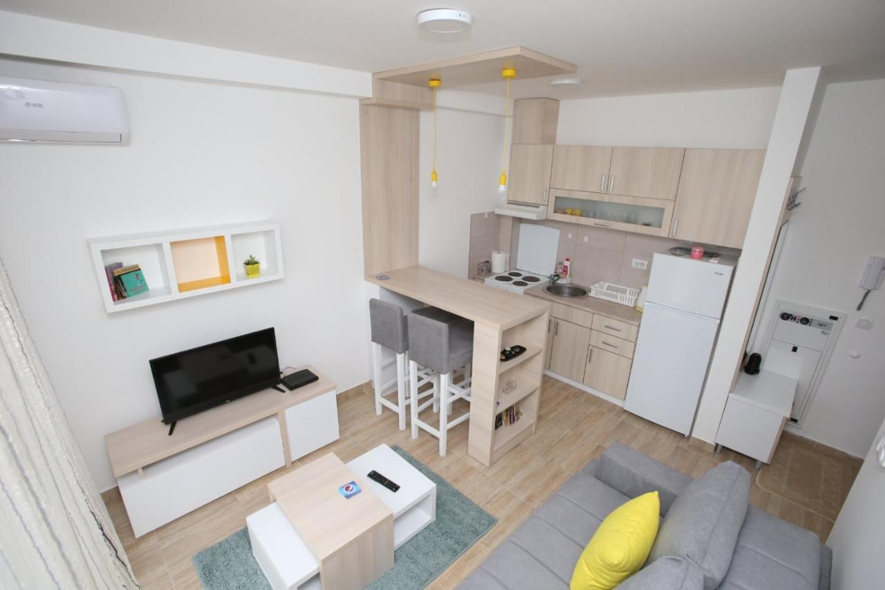 Ferienwohnung Fast Sleep & Go 3 Paraćin Exterior foto