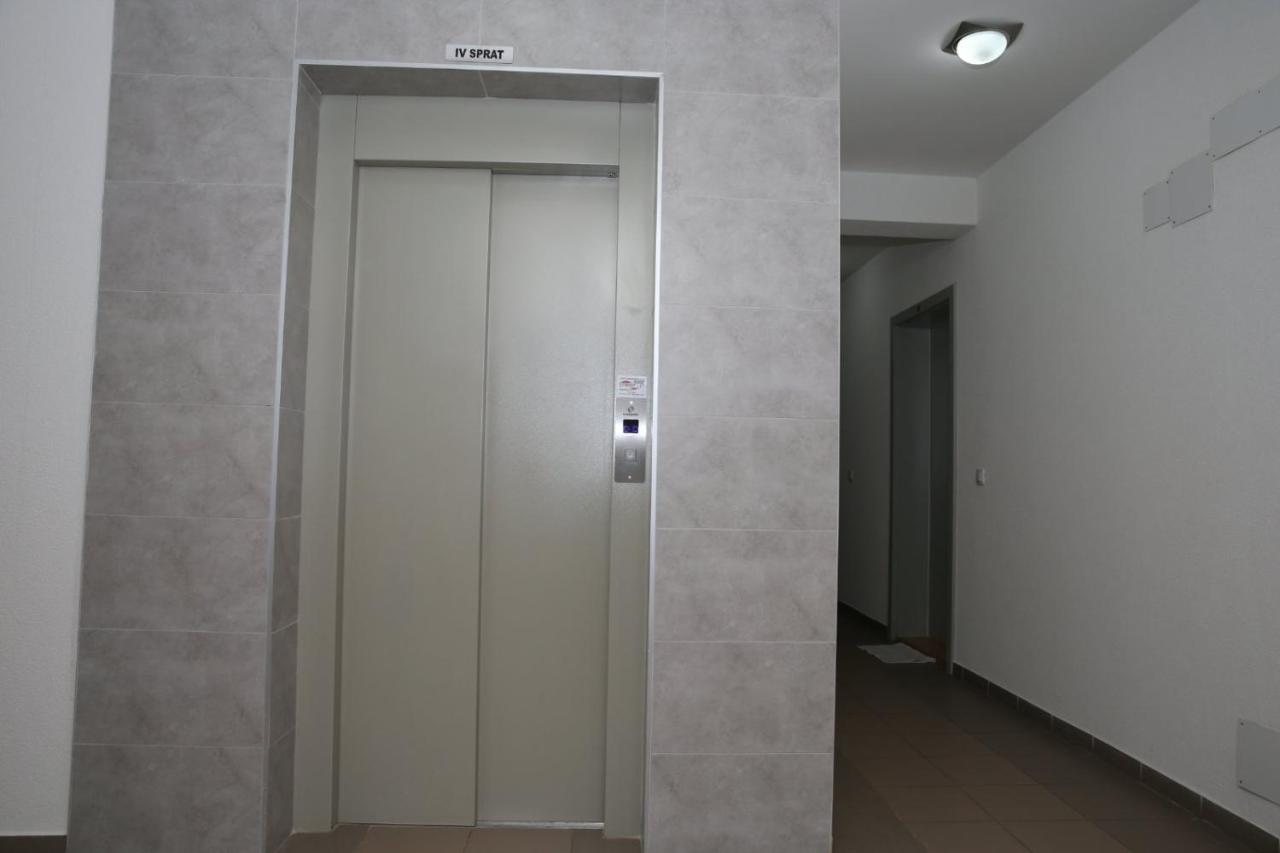 Ferienwohnung Fast Sleep & Go 3 Paraćin Exterior foto