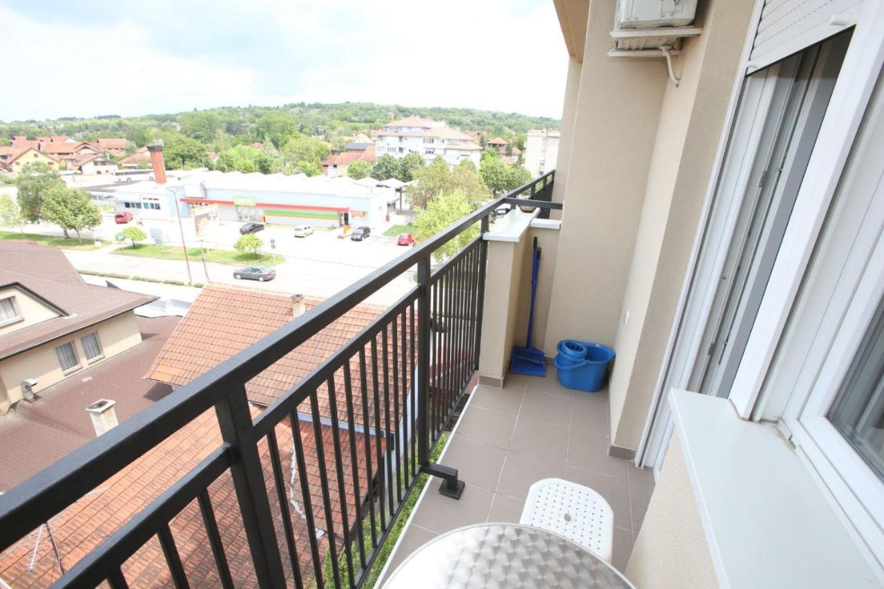 Ferienwohnung Fast Sleep & Go 3 Paraćin Exterior foto